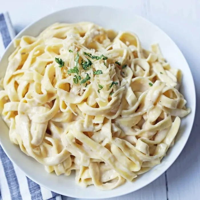 Vegetarian Nut-Free Fettuccine Alfredo — Italian recipe
