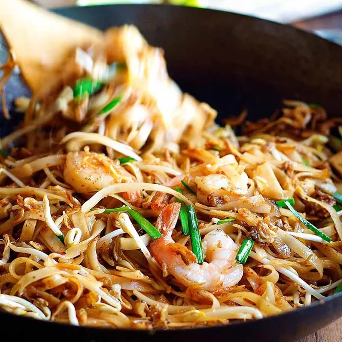 Dairy-Free Spicy Thai prawn noodles — Thai recipe