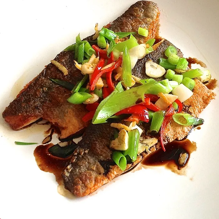 Vegan Vegetarian Sea bass with sizzled ginger, chili & spring onions — Vietnamese recipe