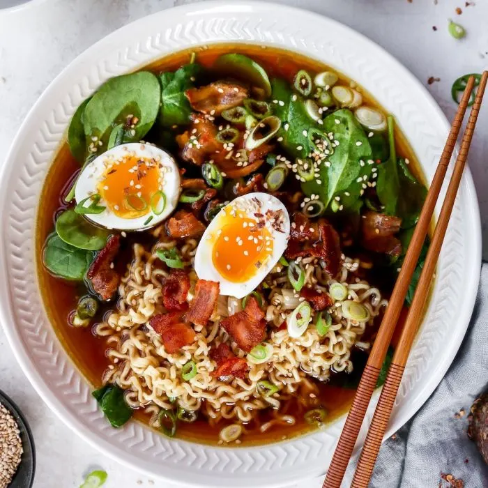 Vegetarian Dairy-Free Ramen Noodles with Boiled Egg — Chinese recipe